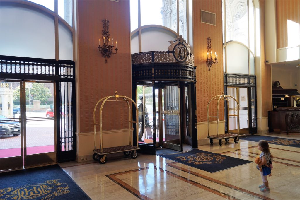 Die Lobby vom InterContinental Mark Hopkins Hotel 