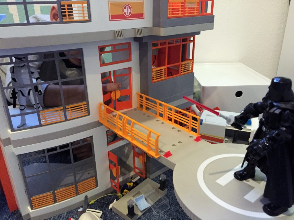 darth vader übernimmt das playmobil krankenhaus