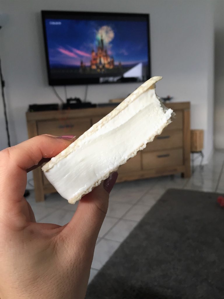 lecker sandwich eis im home cinema