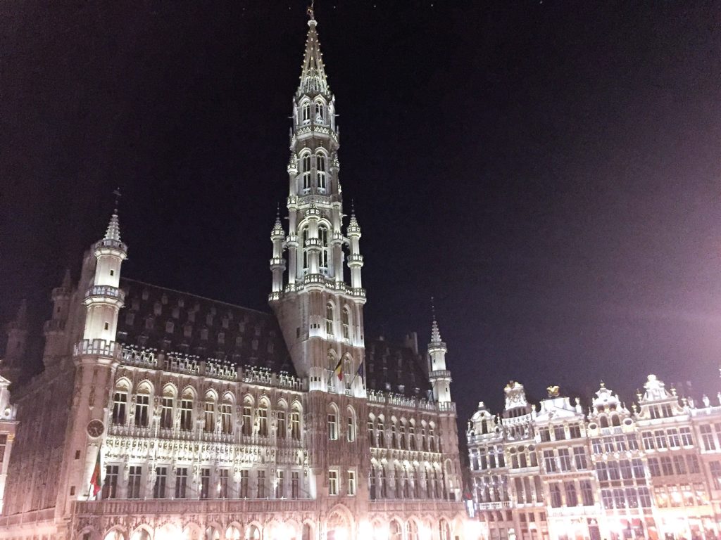 Wunderschön am Abend: Der beleuchtete Grand Place