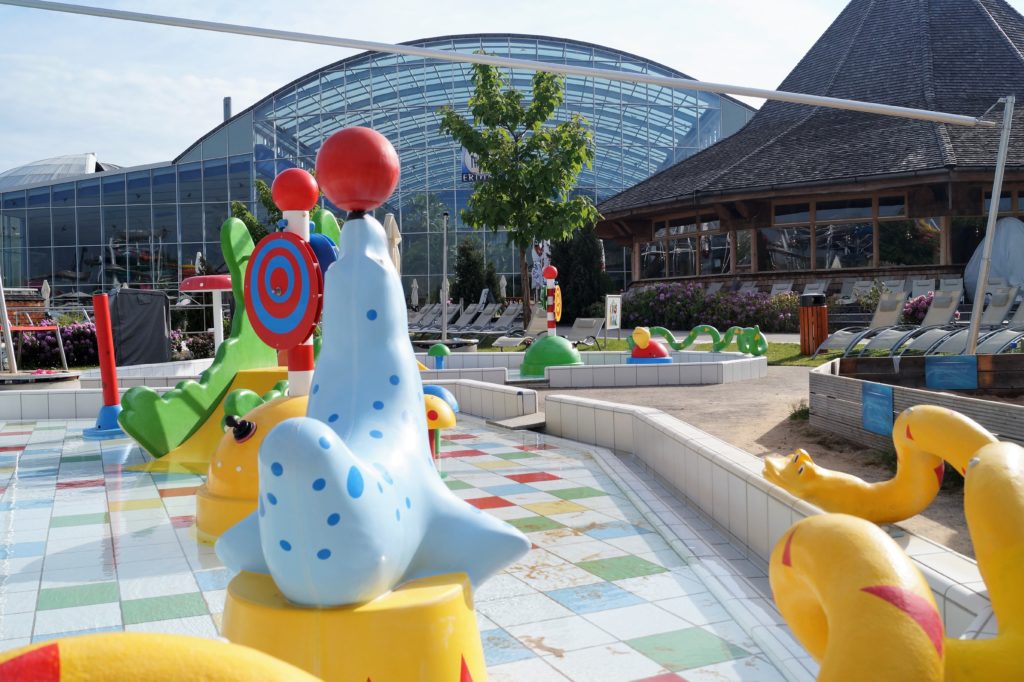 Kinderpool im Außenbereich der Therme Erding