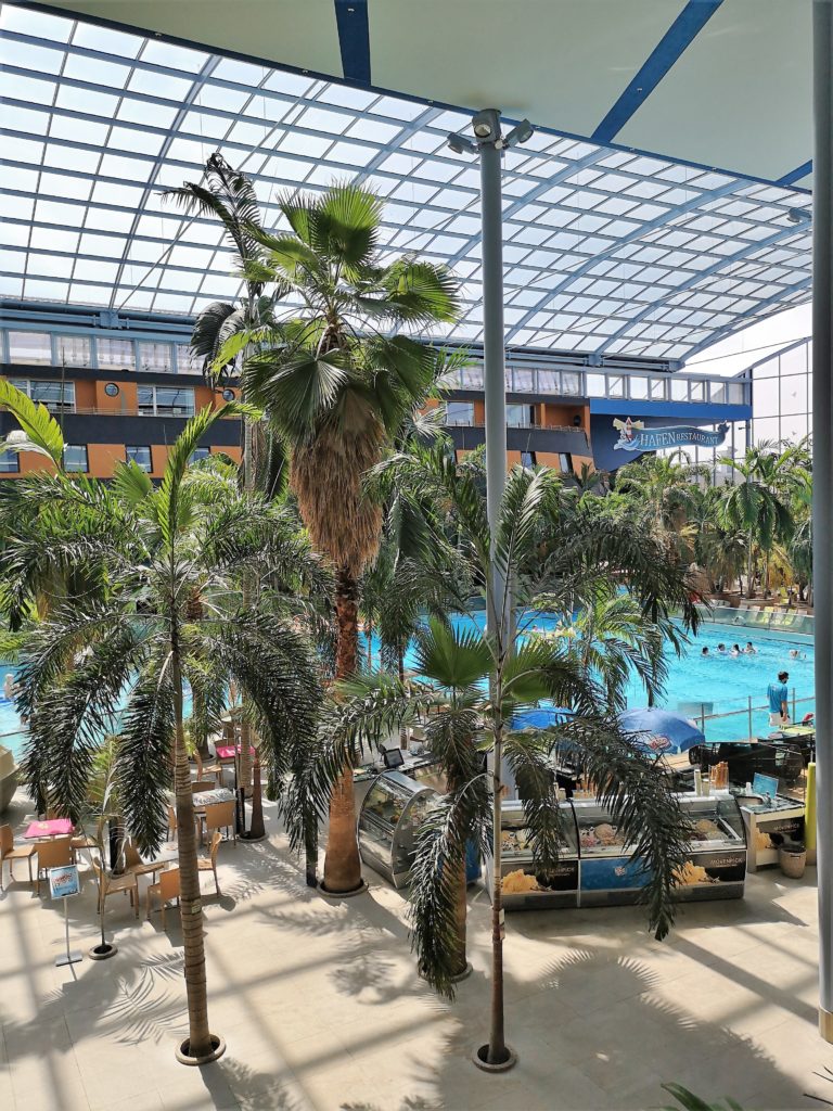 Das Wellenbad in der Therme Erding