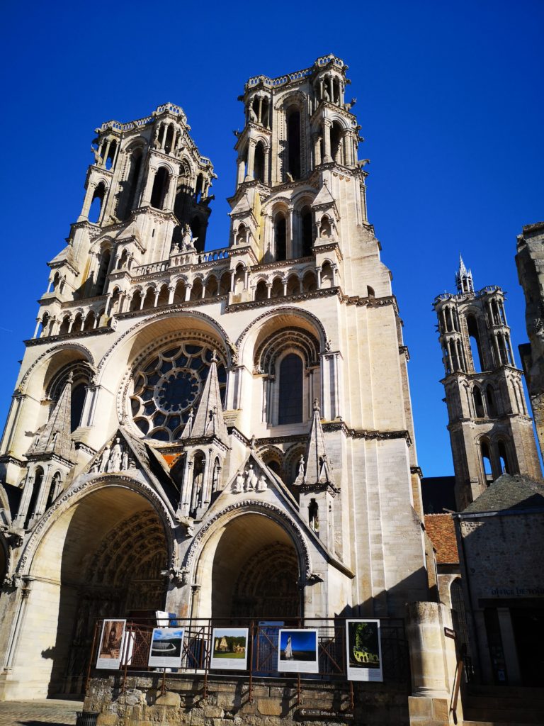  Die Kathedrale in Laon 