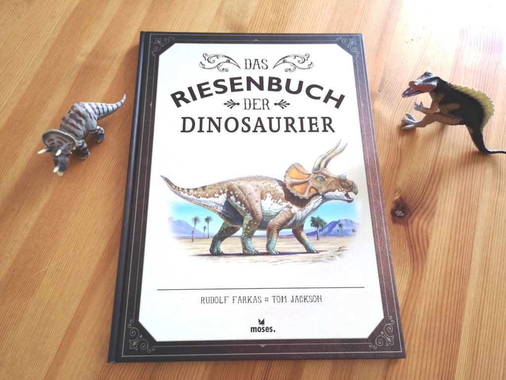 Das Riesenbuch der Dinosaurier vom moses Verlag