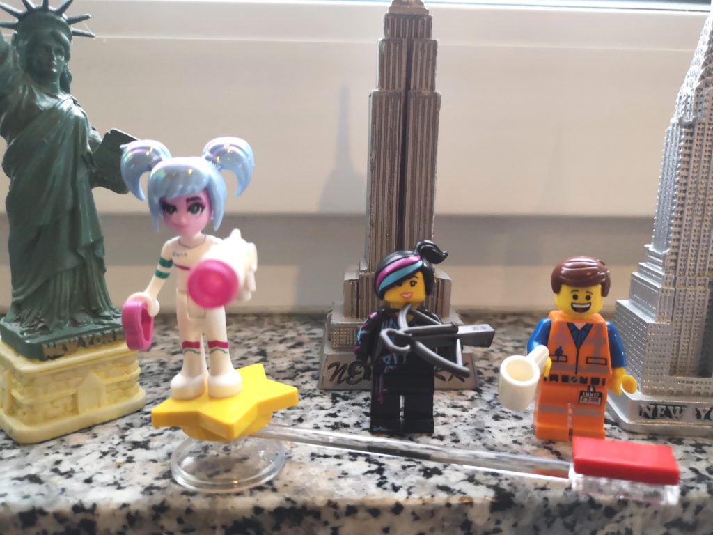 die hauptfiguren aus dem neuen lego movie 2 film