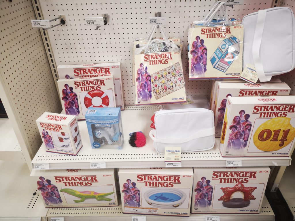 für fans: stranger things produkte bei target