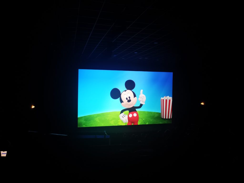 spaß mit mickey beim disney mitmach-kino