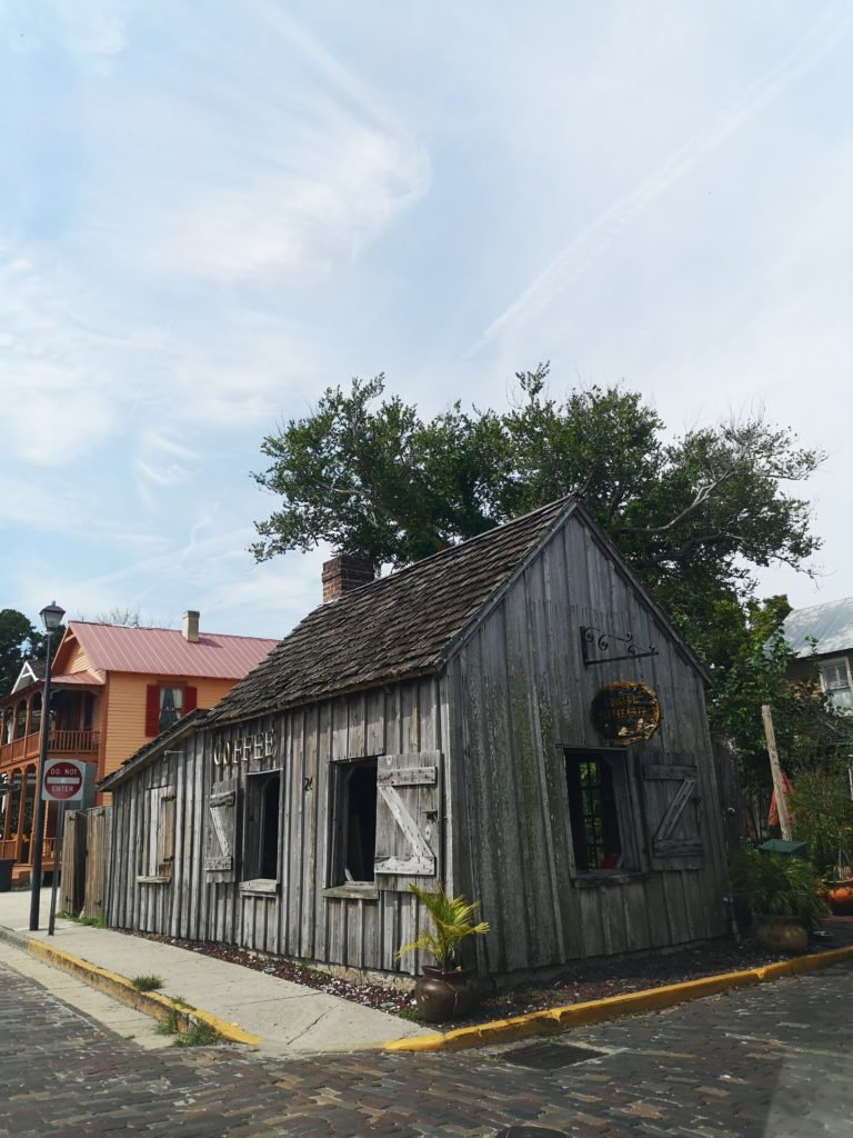 altes café aus holt in st. augustine