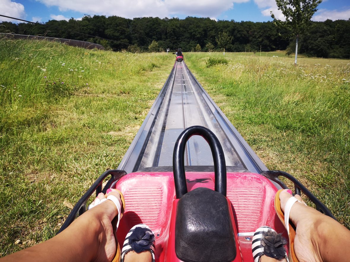 fahrvergnügen auf der sommerrodelbahn loreley bob