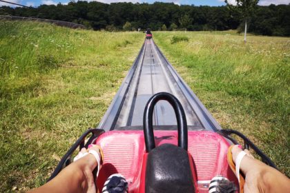 fahrvergnügen auf der sommerrodelbahn loreley bob