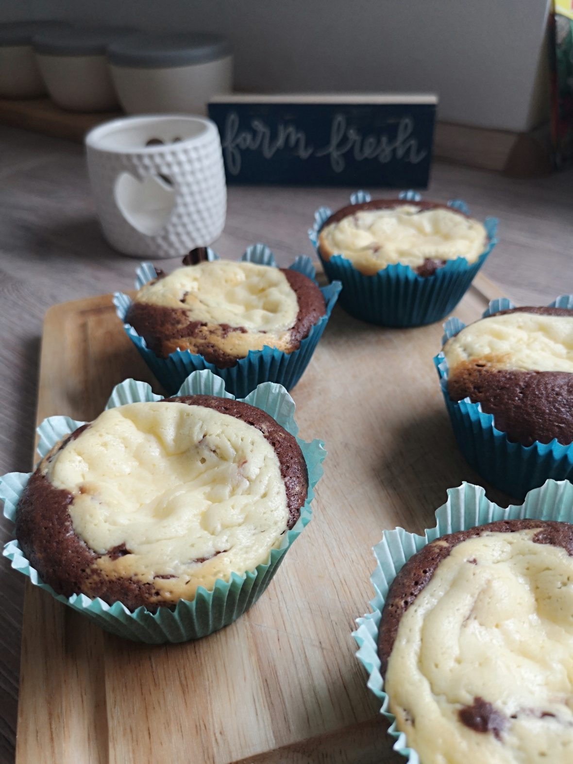 brownie cheesecake muffins