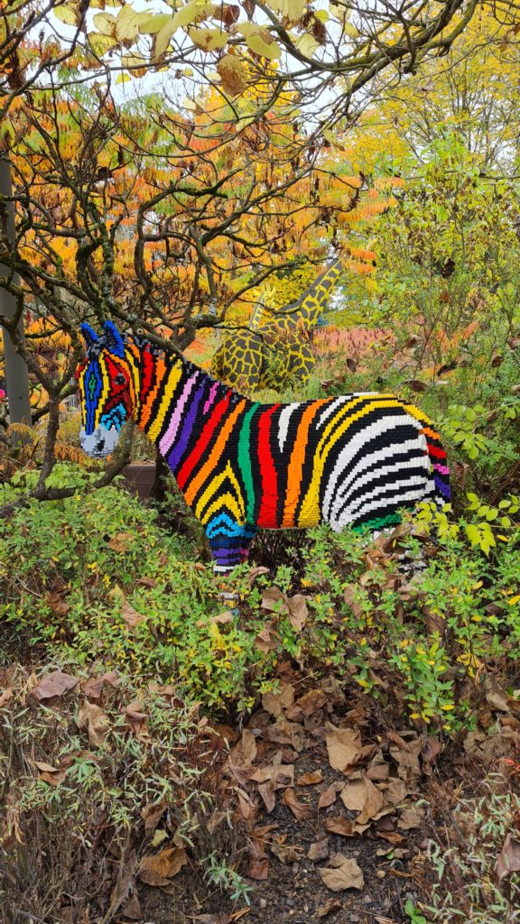 buntes zebra im LEGOLAND Deutschland