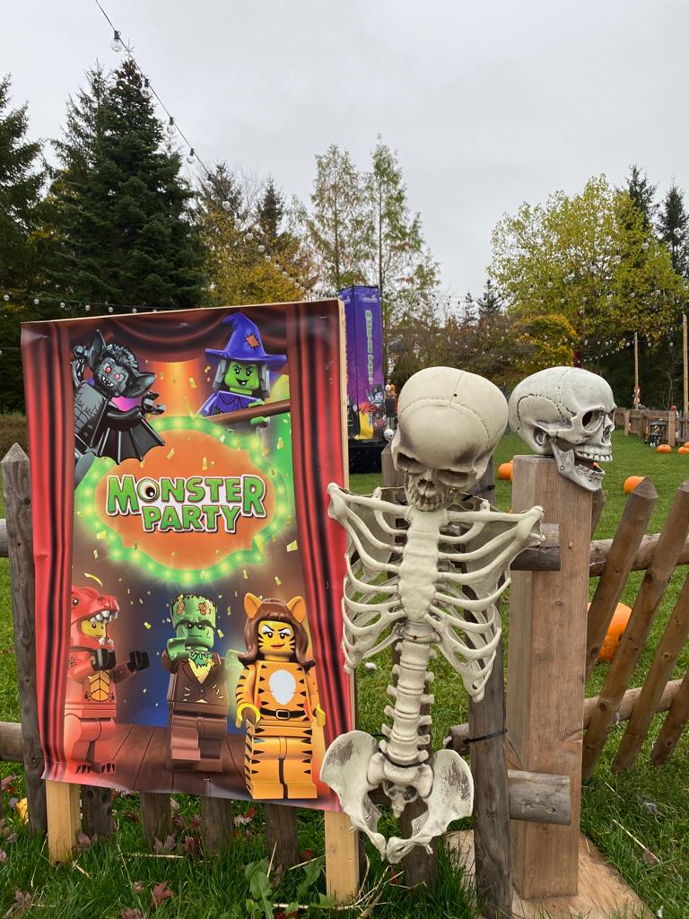 Coole Halloween-Deko im LEGOLAND Deutschland