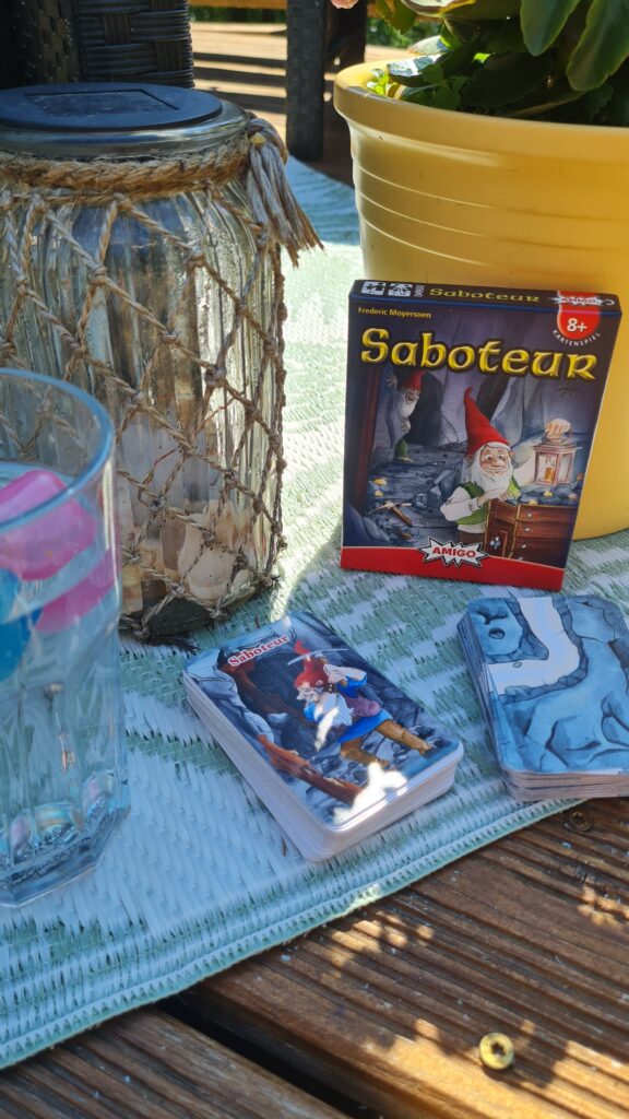 vier Spiele für einen Spieleabend im Sommer von amigo spiele: saboteur