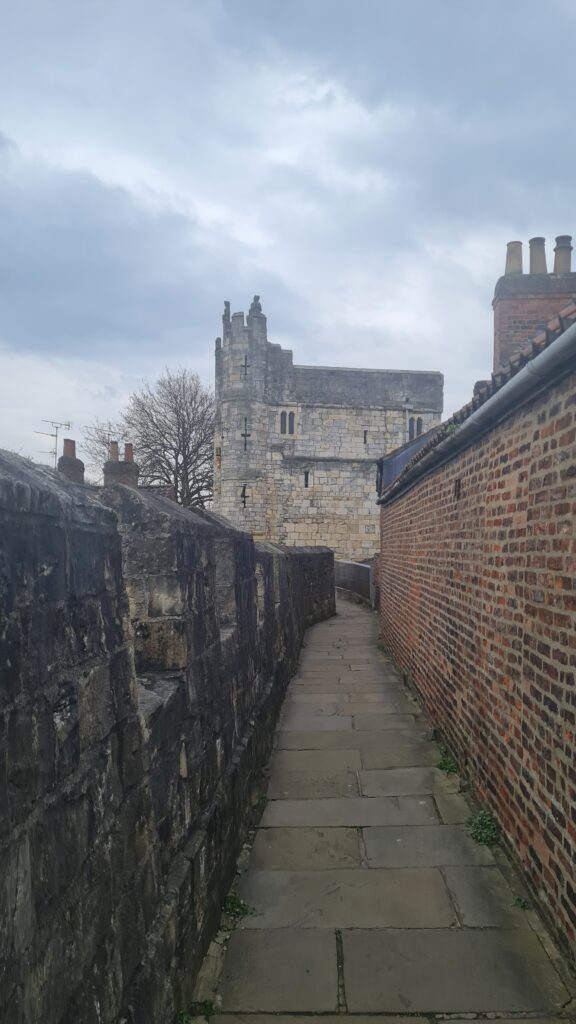 Spaziergang über die Stadtmauer in York