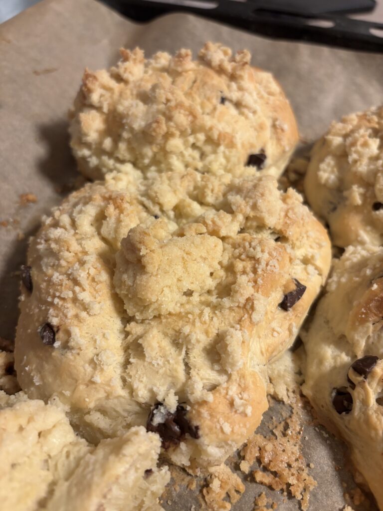 Schnell und einfac: Rezept für Aachener Streuselbrötchen 